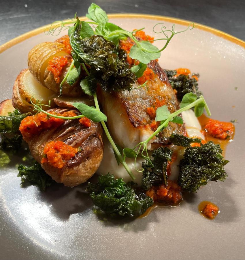 The Kings Arms Inn Montacute Ngoại thất bức ảnh