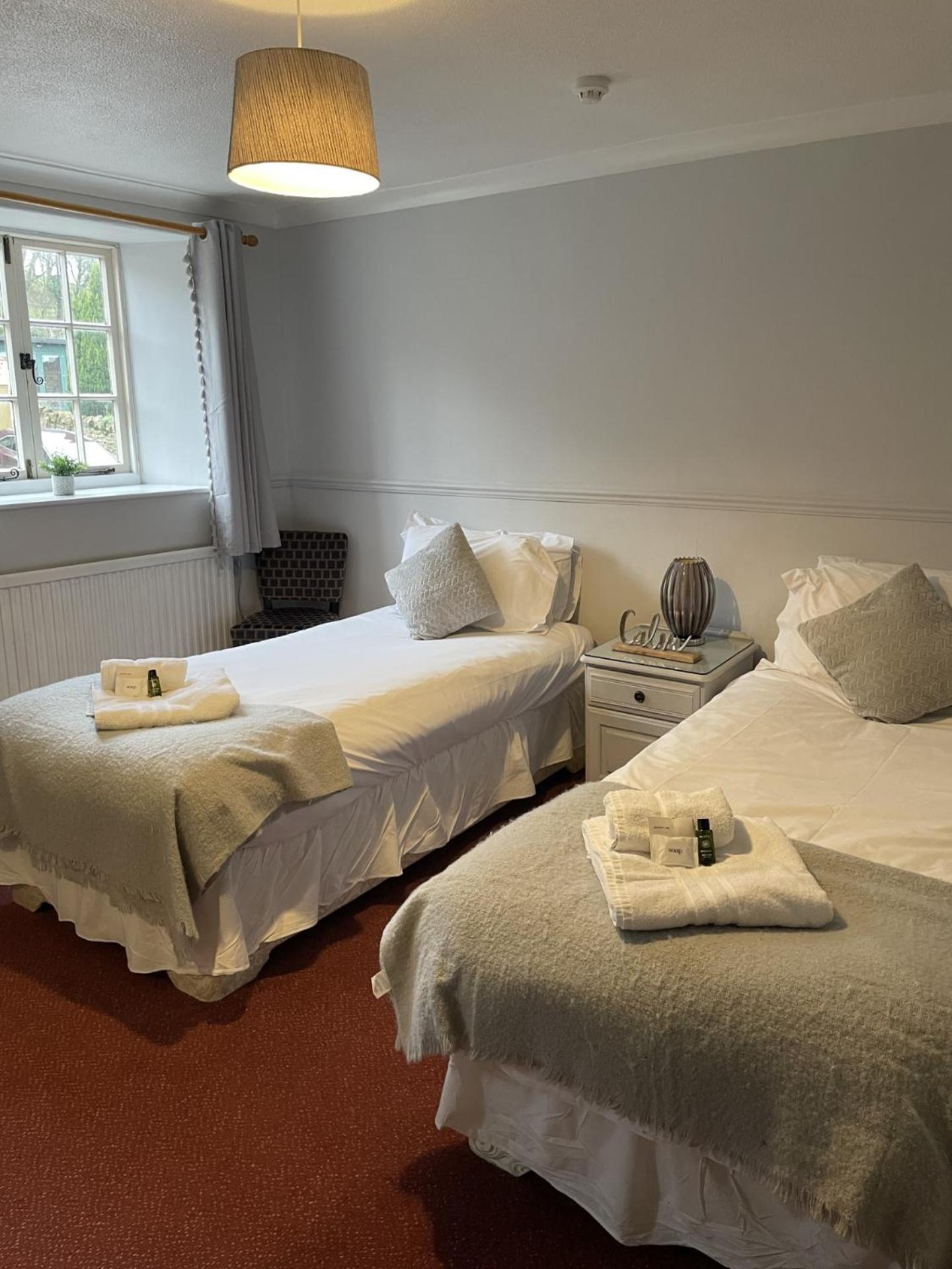 The Kings Arms Inn Montacute Ngoại thất bức ảnh