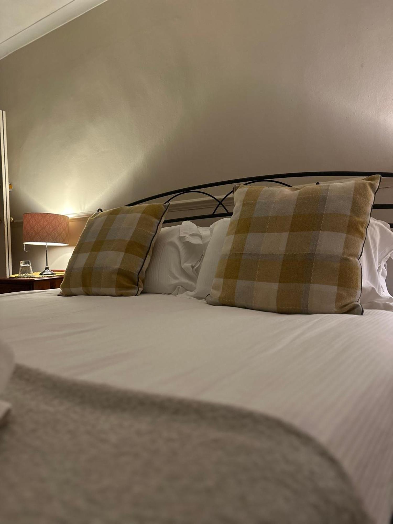 The Kings Arms Inn Montacute Phòng bức ảnh