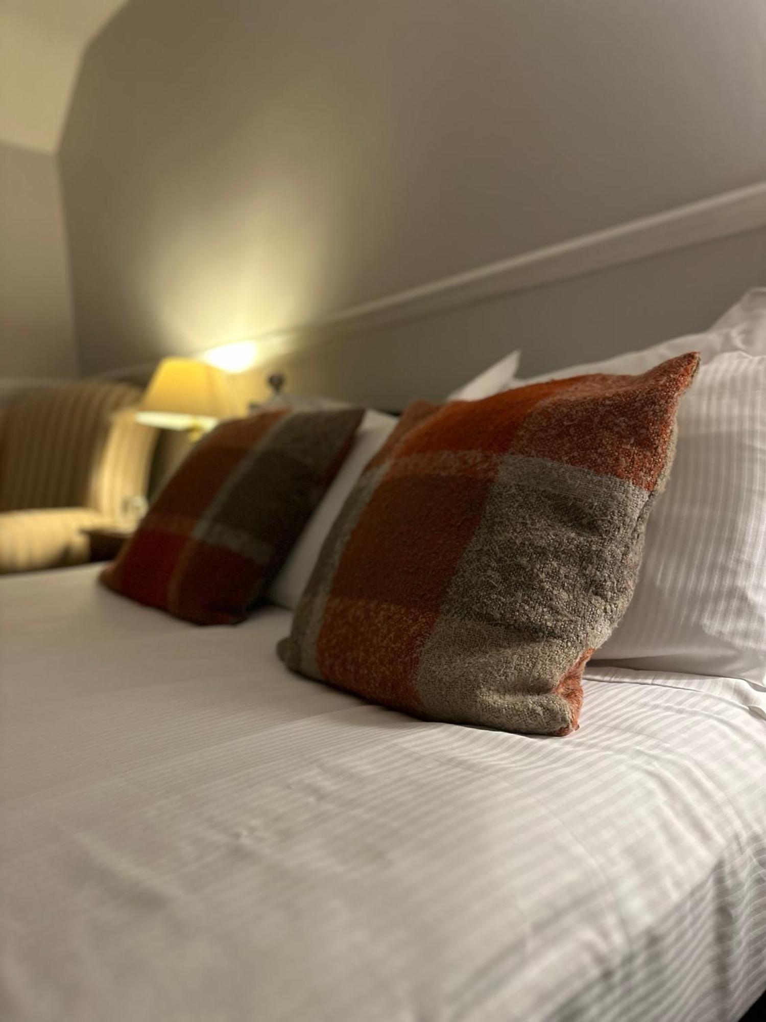 The Kings Arms Inn Montacute Phòng bức ảnh